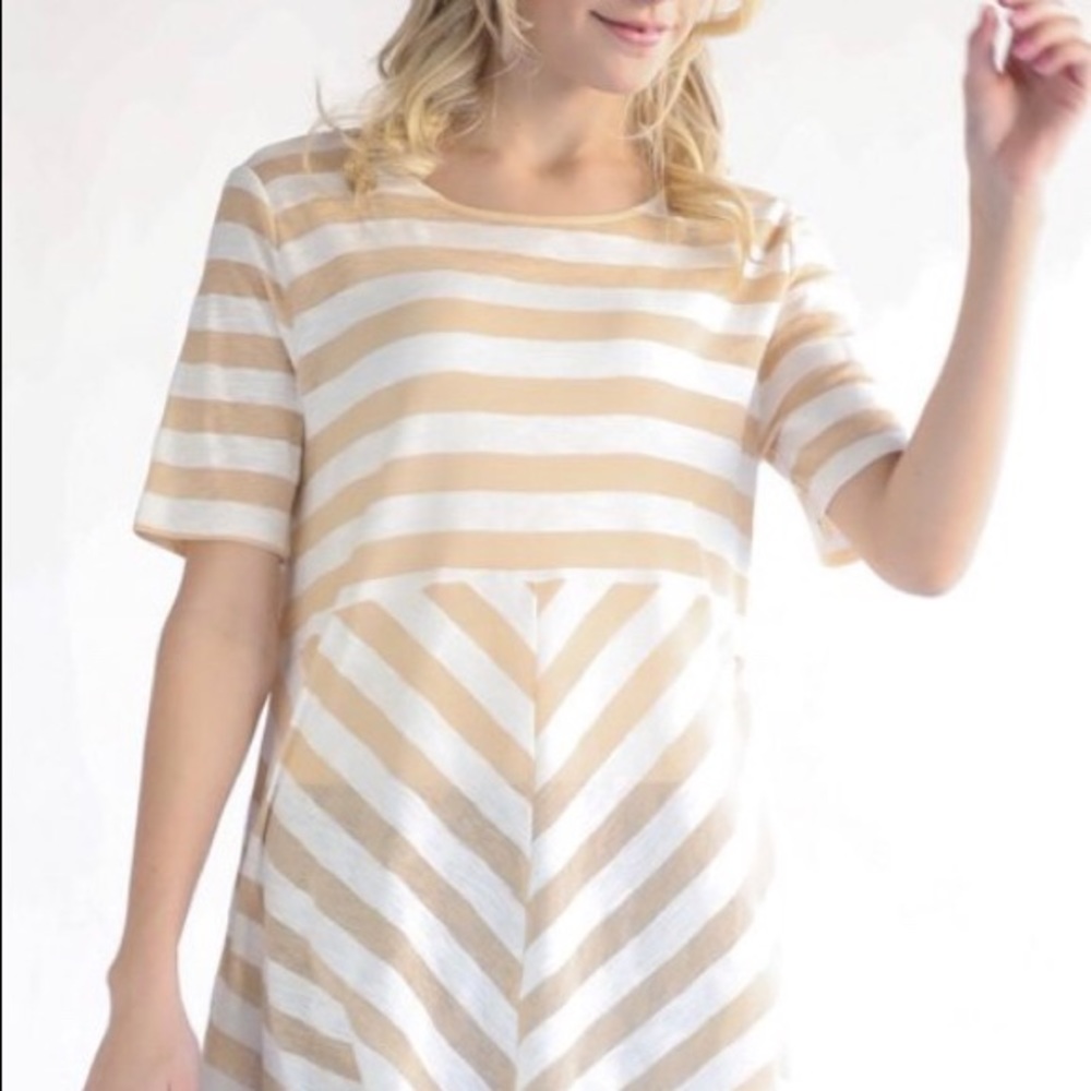 SOLD OUT!!! Contrasted Short Sleeve Casual Top